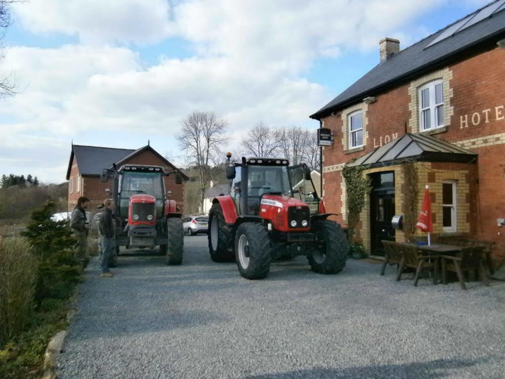 Lion Hotel Llanbister Exterior foto